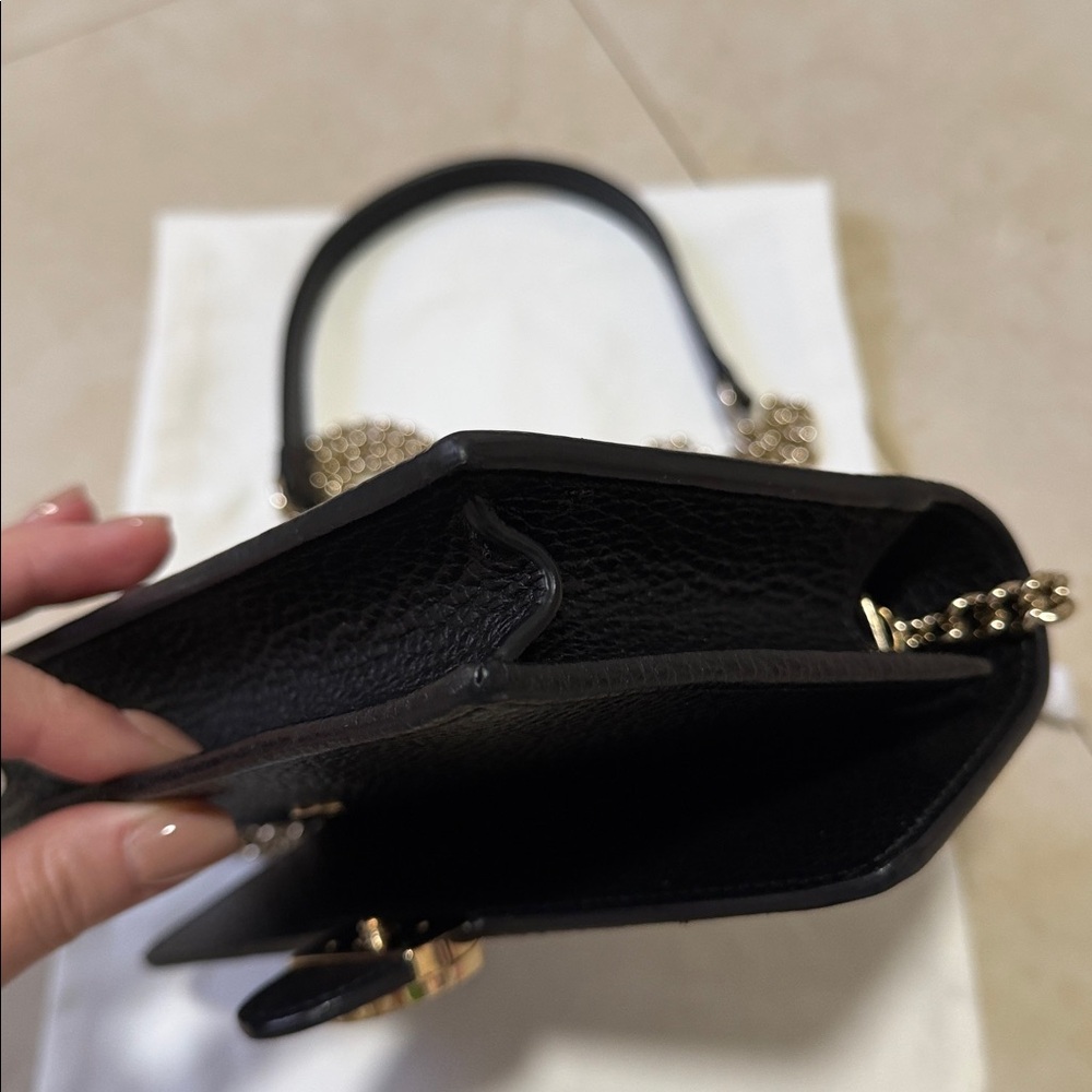Gucci Crossbody Bag - Picture 8 of 17